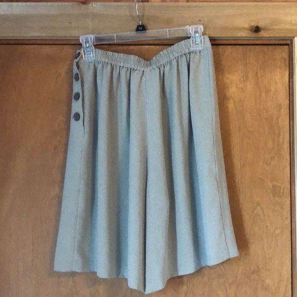 Vintage high waist gingham shorts - Picture 4 of 8